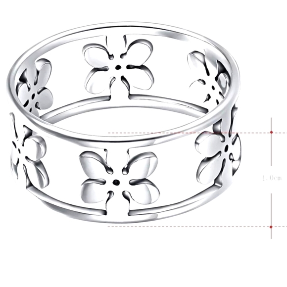 Womens Silver Flower Band Ring Titanium NWT - Picture 2 of 4
